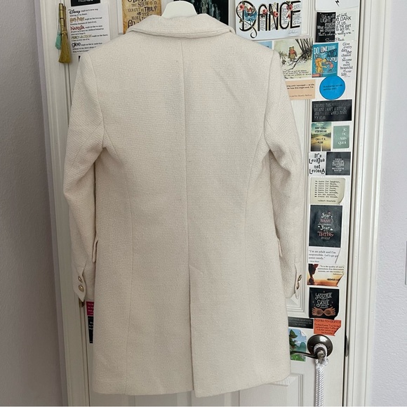 Zara Ecru Textured Coat Jacket With Golden Button - Picture 4 of 10